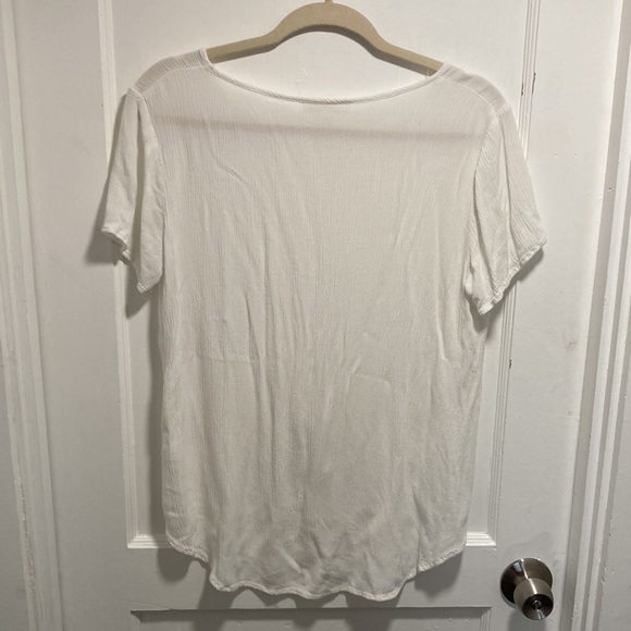 Final Touch Top - Picture 3 of 9